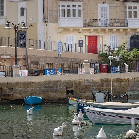 The Rose Hostel San Ġiljan Extérieur photo