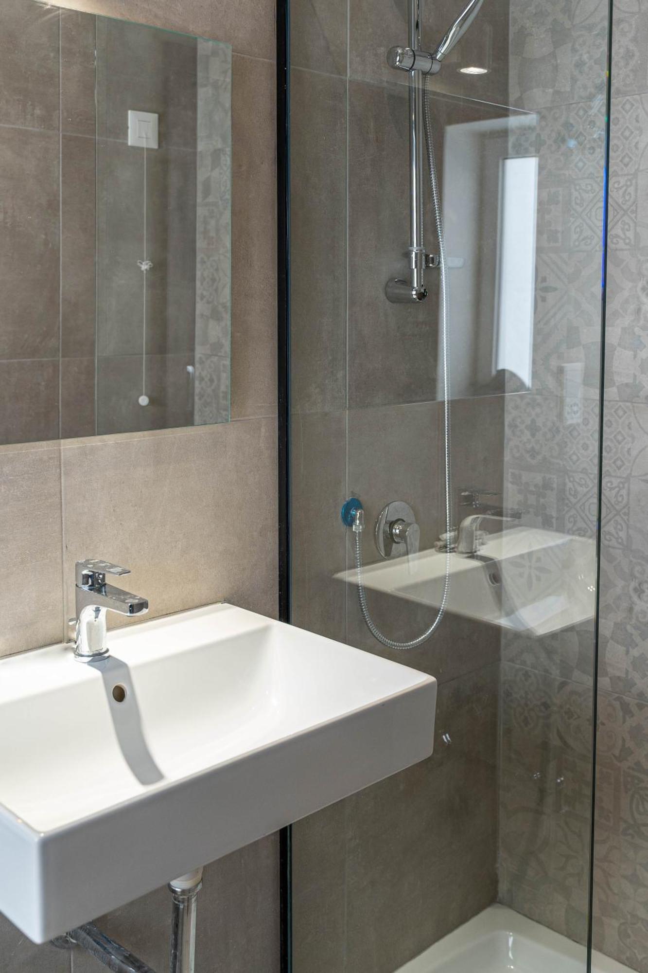 The Rose Hostel San Ġiljan Extérieur photo